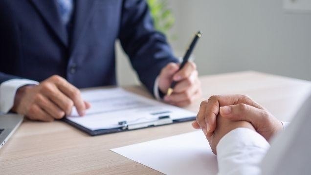 Convocation à l'entretien préalable au licenciement : procédure incontournable et modèles
